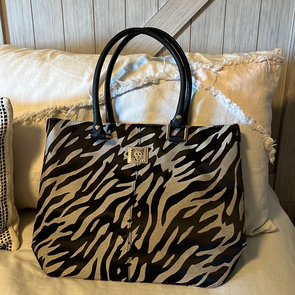 Anne Klein Hand bag/ shoulder bag Zebra print black and beige